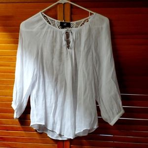 IZ Byer white S blouse, lace back